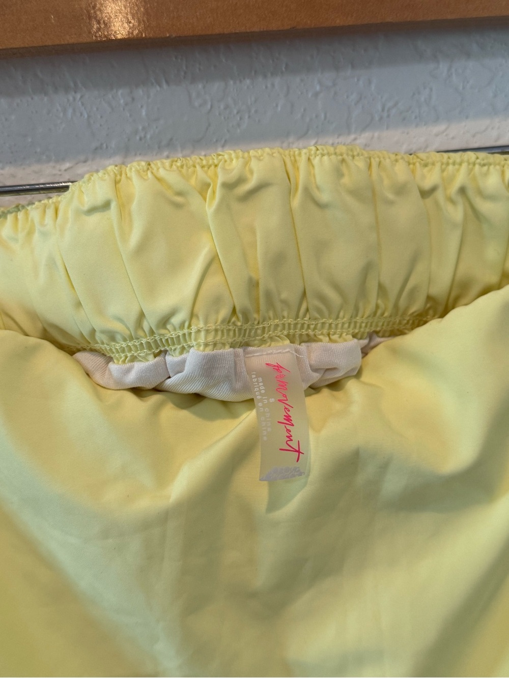 Free People FP Movement Pleated Yellow Women’s Shorts Skort Skirt - Picture 6 of 6
